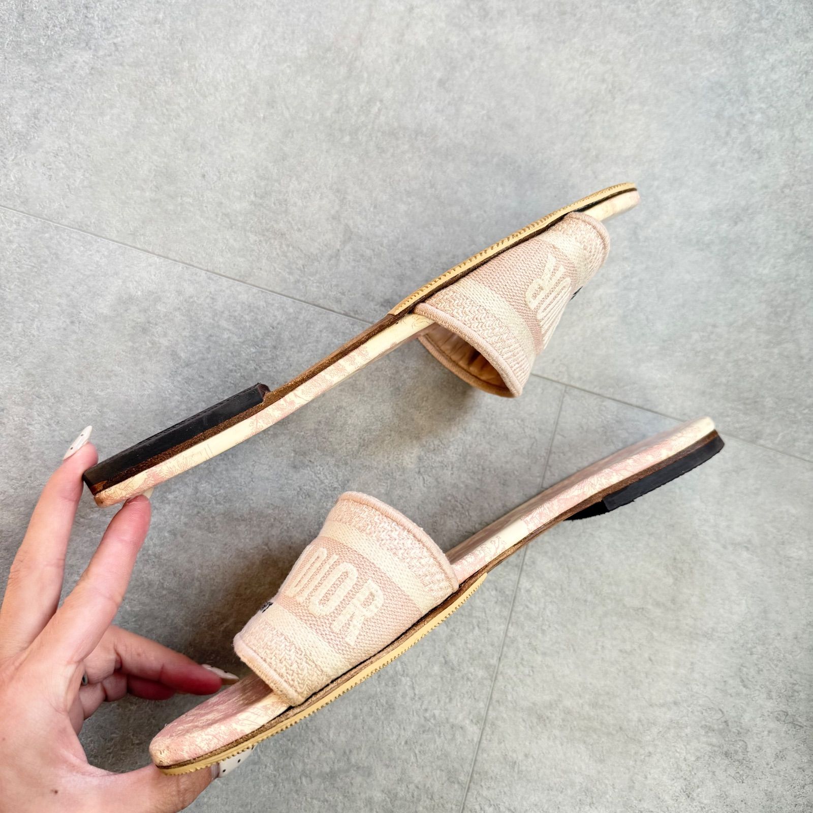 Christian Diorクリスチャンディオール Dior DWAY スライドサンダル