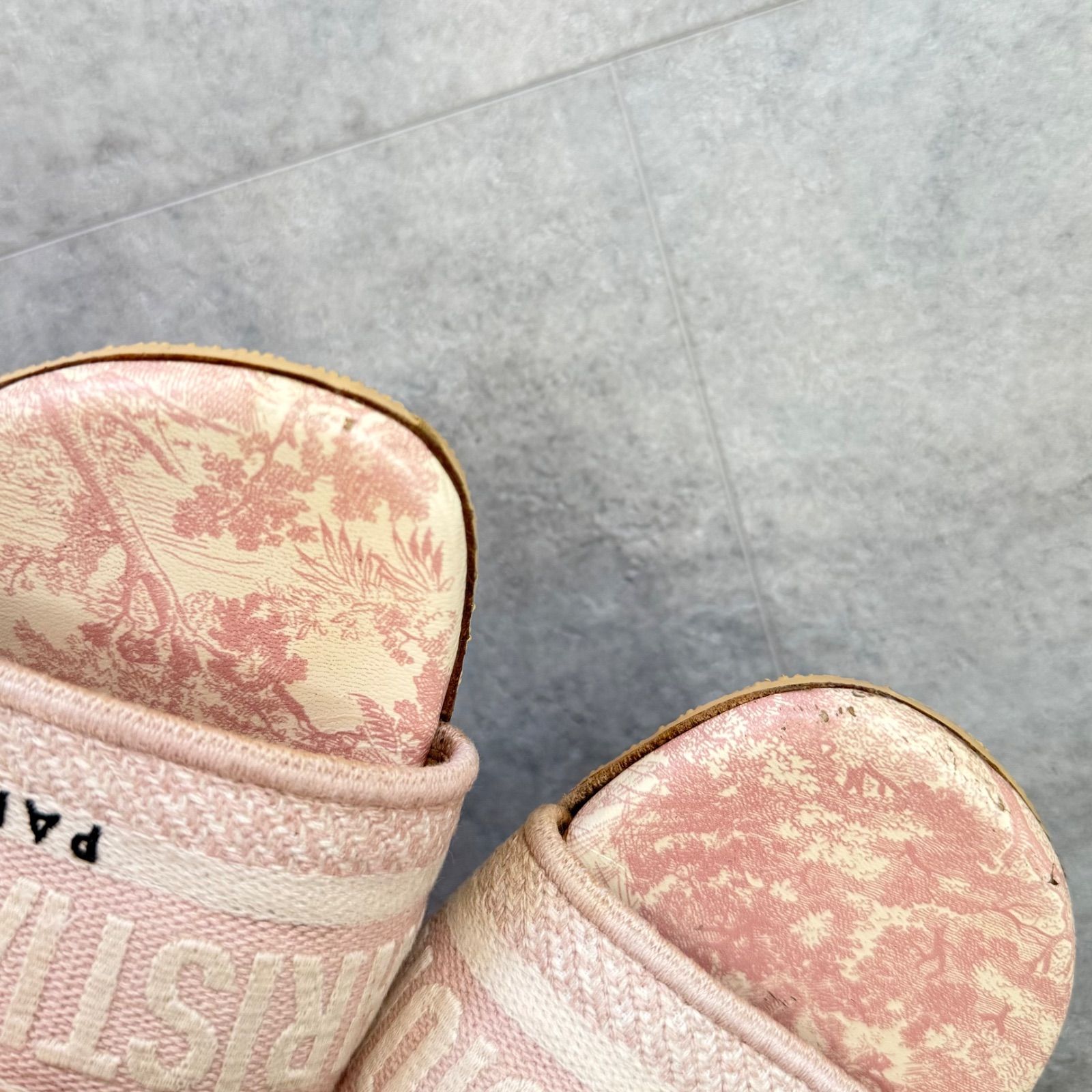 ディオール　レディースサンダル38 25.0 クリスチャンディオール D-TRAP レザー サンダル 37 レディース