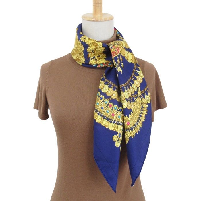 HERMES エルメス カレ90 スカーフ KOSMIMA 『宇宙』シルク100