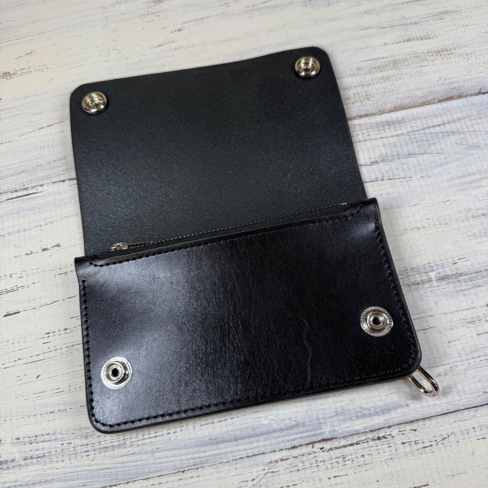 トラッカーウォレット ミドル 2層】 ブラック 北米ステア シルバー YKK