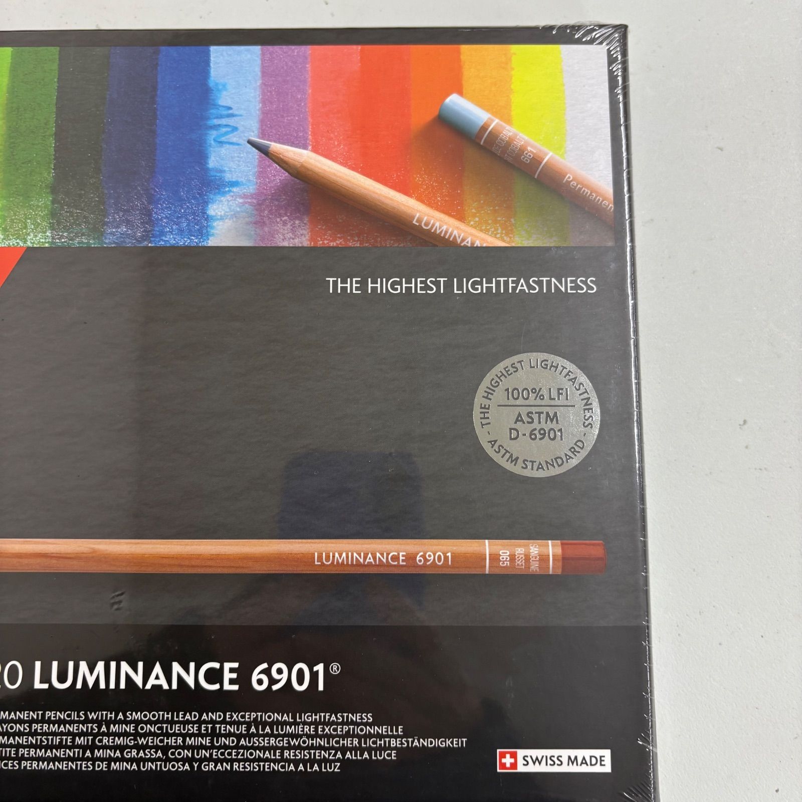 未使用品 カランダッシュ Caran d'Ache ルミナンス 20色セット 高級