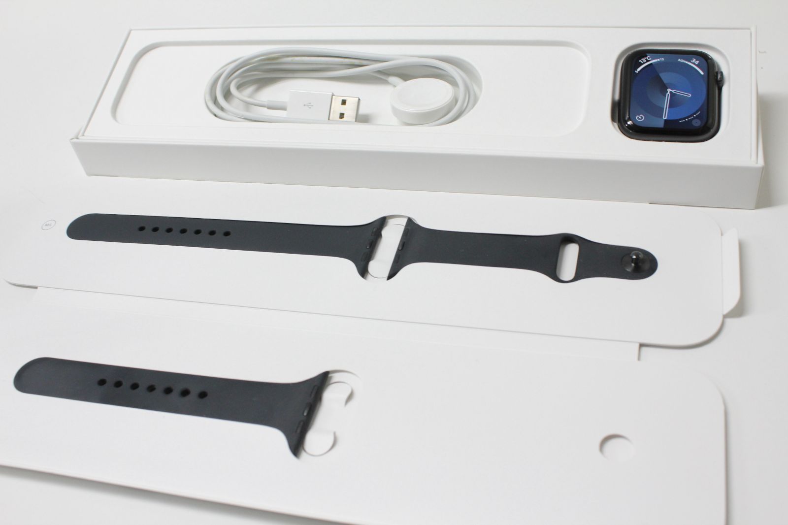 Apple Watch SE（第1世代）GPS/44mm/A2352〈MYDT2J/A〉⑤