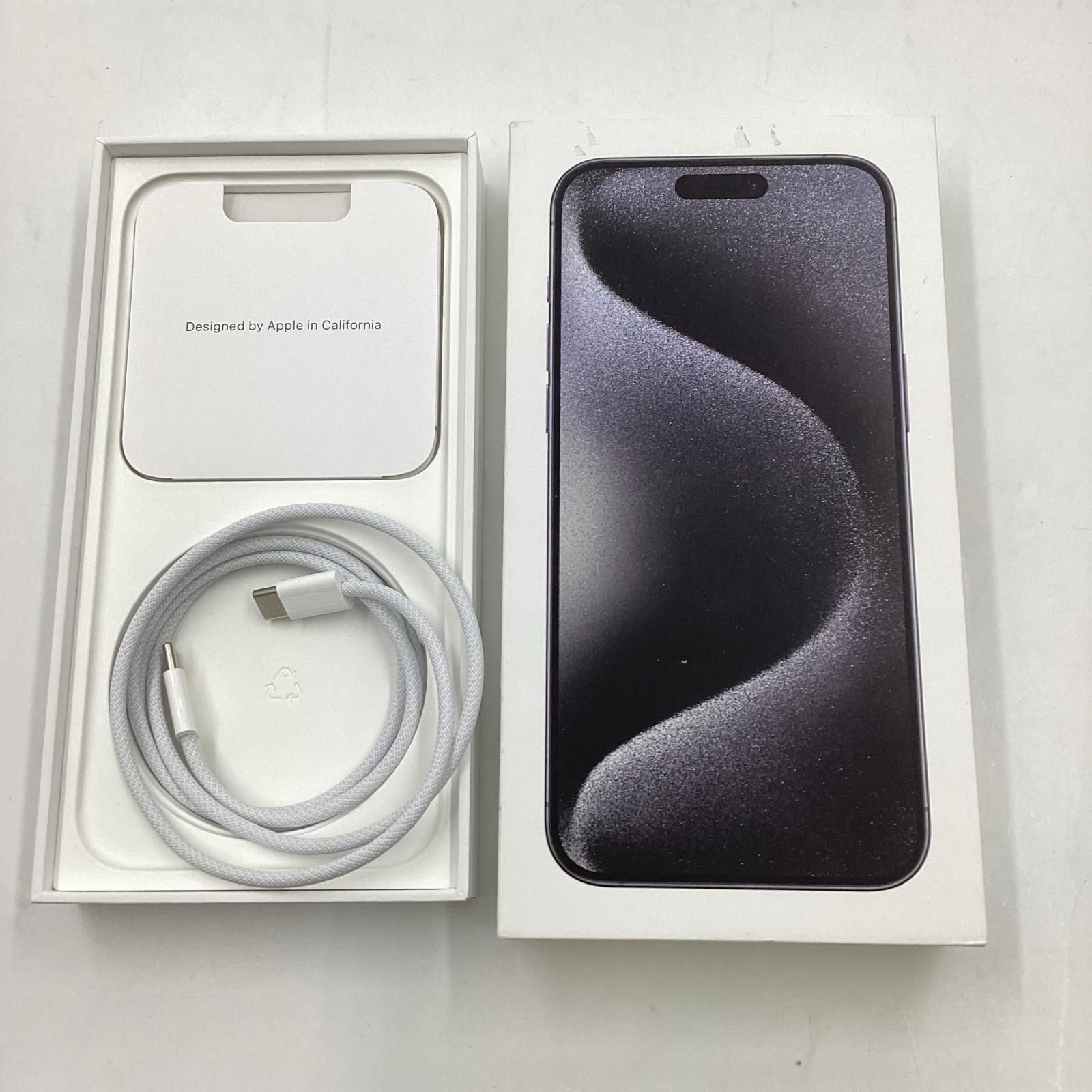 iPhone 15 Pro Max 256GB ブラックチタニウム docomo 白ロム 美品 動作