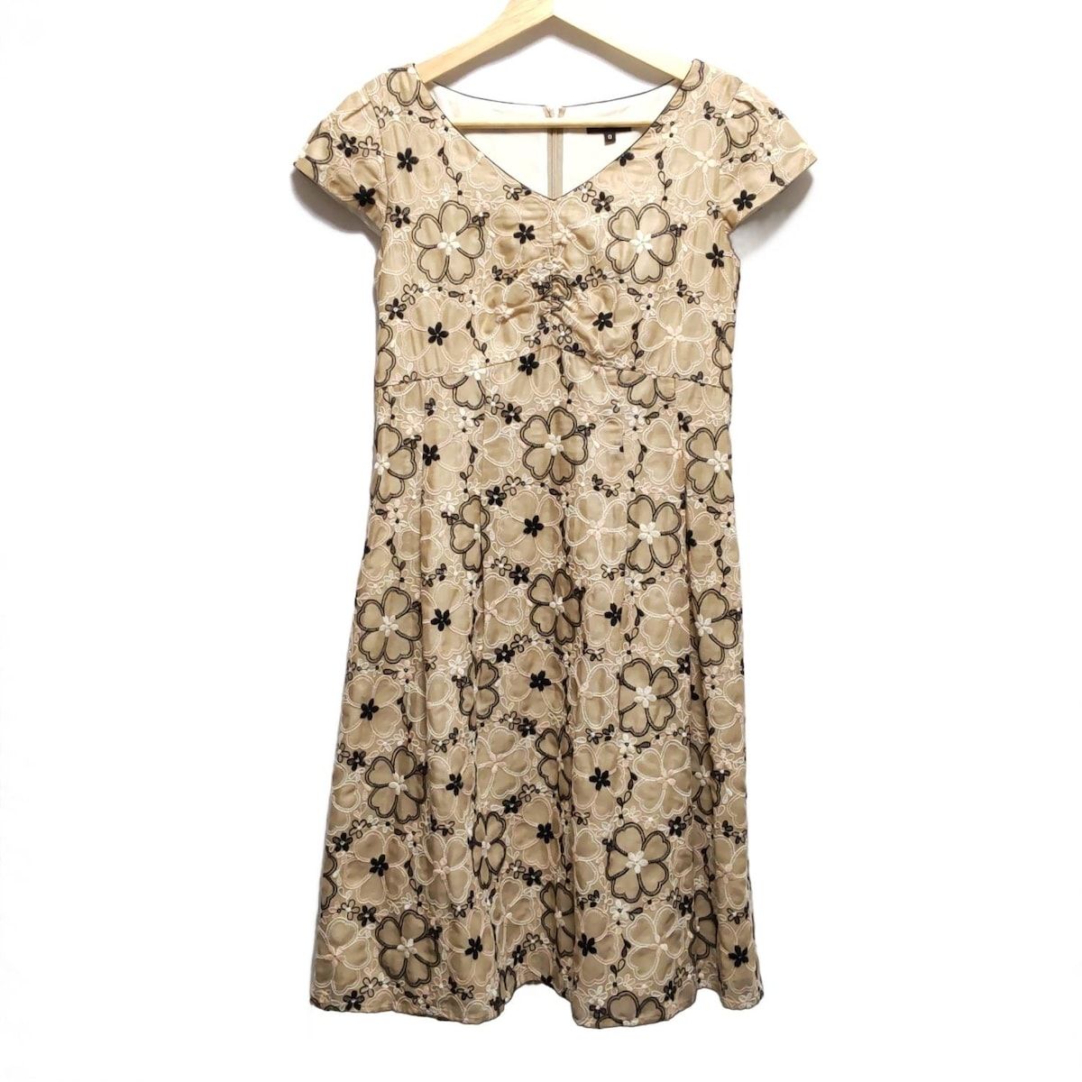 トッカワンピース刺繍 TOCCA 刺繍ワンピース