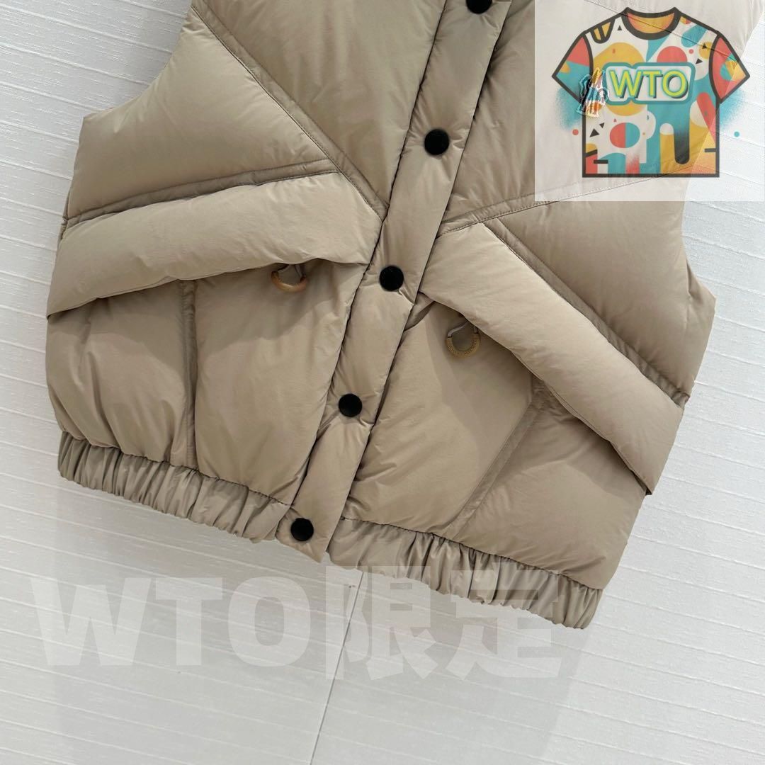 MONCLER ベージュ ダウンベスト｜本日限定特価｜新品未使用 - メルカリ