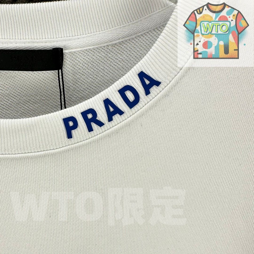 PRADA ホワイト Tシャツ　トライアングルロゴ　Mサイズ　新品未使用 プラダ PRADA トライアングルロゴTシャツ UJN824 ホワイト コットン