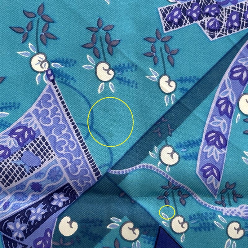 HERMES エルメス カレ90 スカーフ 【着物と印籠】 エルメス カレ90 KIMONOS et INROS 着物と印籠 シルク スカーフ AB