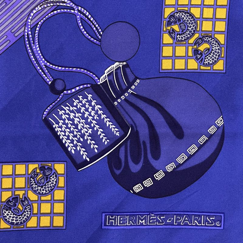 エルメス HERMES スカーフ カレ90 KIMONO et INROS 着物と印龍