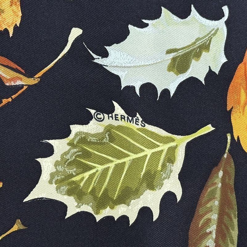 エルメス HERMES マフラー Tourbillon 渦巻き 落ち葉 レディース