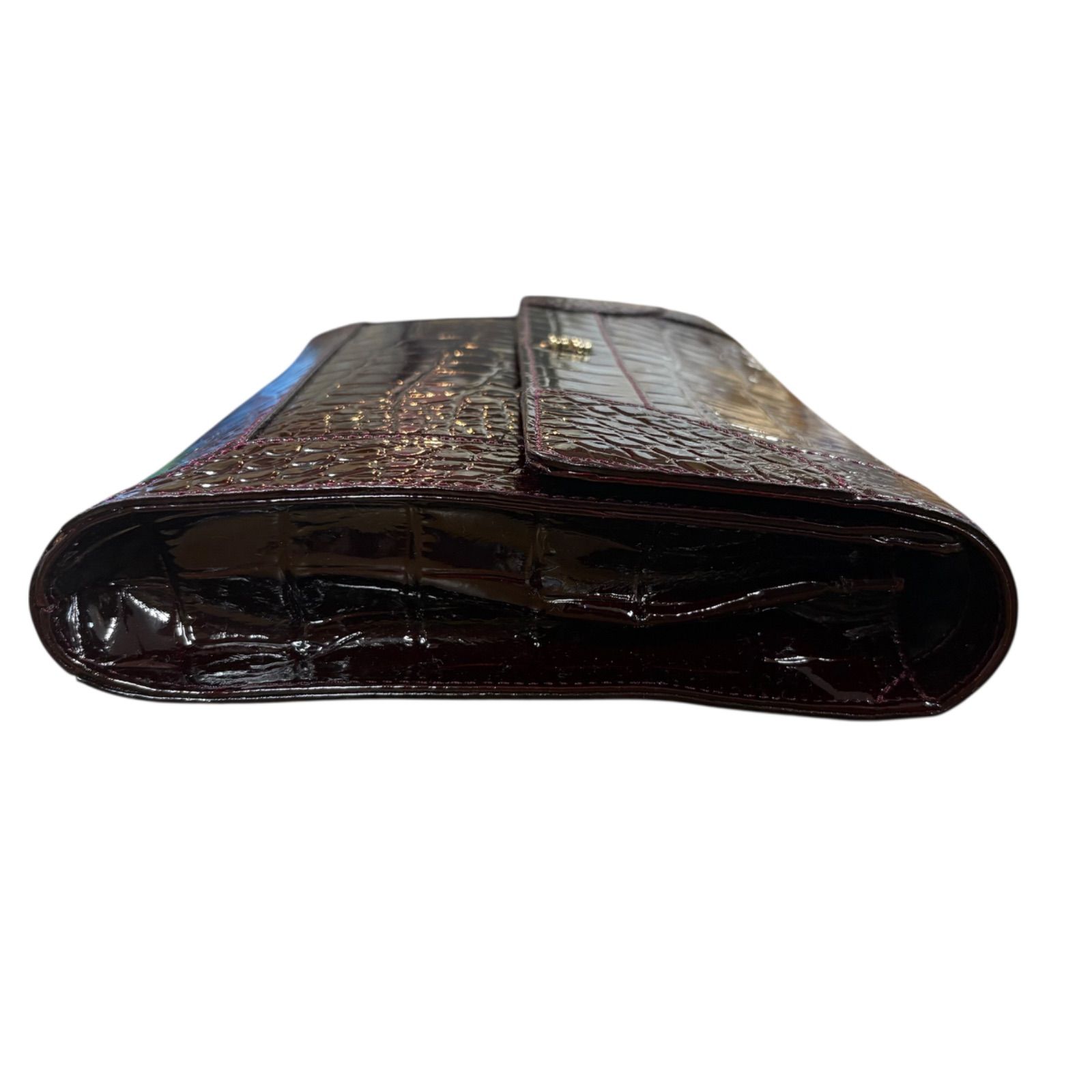 レア☆ ケイトスペード　ペーパークラッチ　 ニュースペーパー　クラッチバッグ kate spade new york クロコダイル型押し レザー ショルダーバッグ