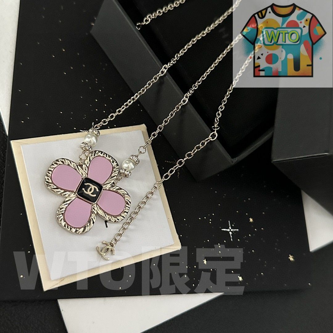 CHANEL アルファベットチャーム ネックレス　ヴィンテージ CHANEL アルファベットチャーム ネックレスヴィンテージ