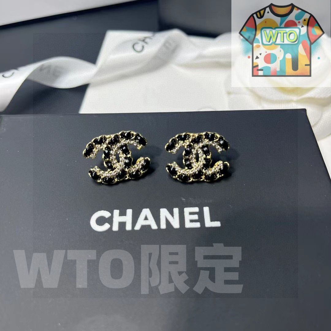 今日特価】Chanel シャネル スワロフスキー クリスタル レザーチェーン