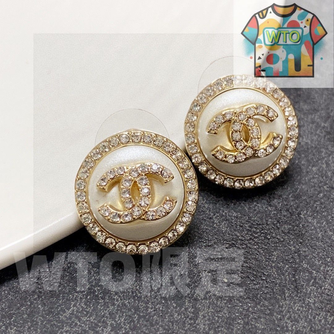 今日特価】Chanel シャネル ダブル C イヤリング - メルカリ