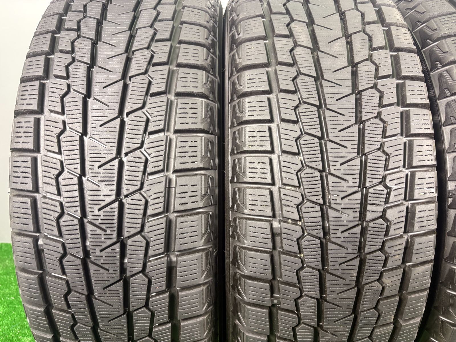 送料無料☆225/60R17 ヨコハマ G075 2021年製 4本 冬 タイヤ 