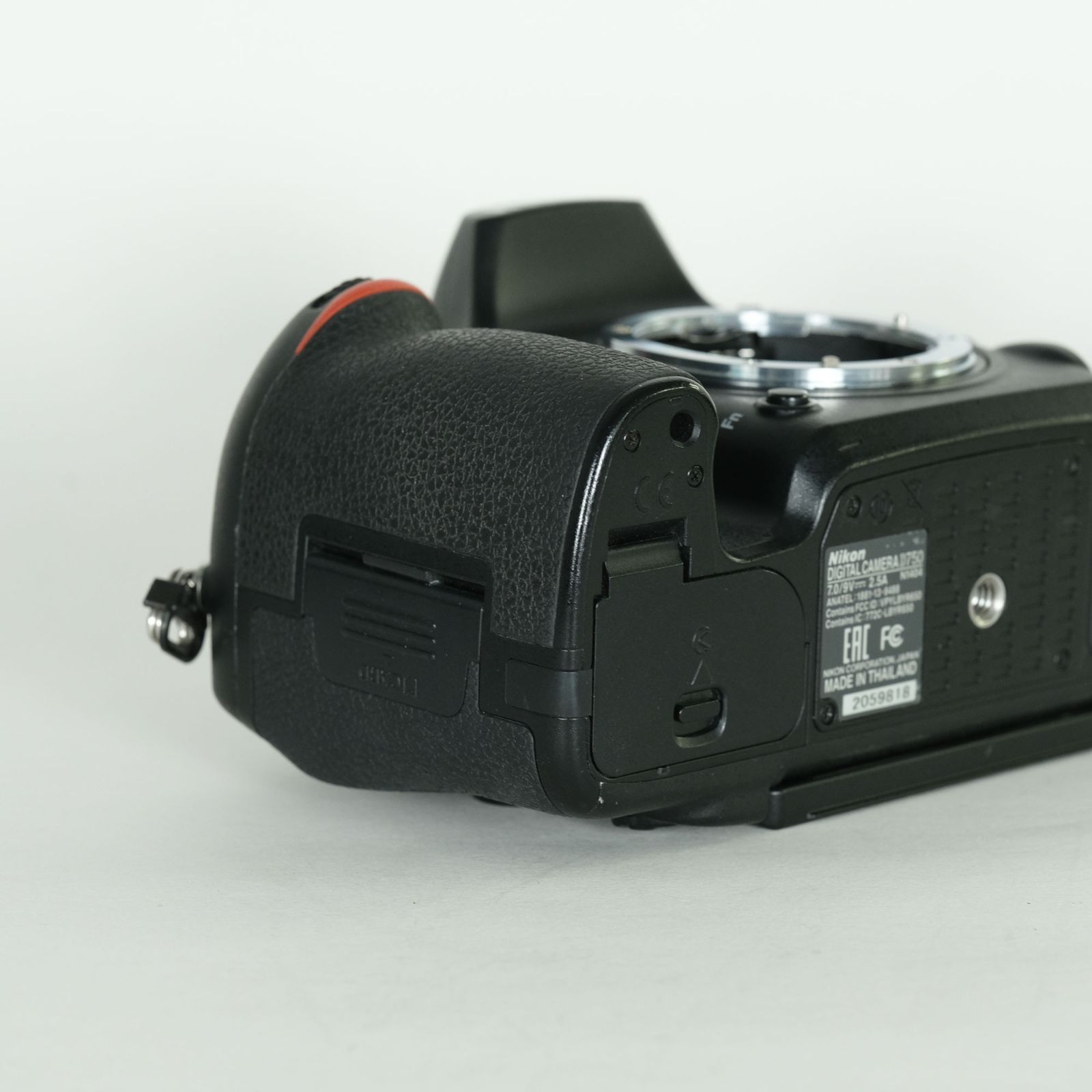 良品 | シャッター数81,980回｜注意事項あり] Nikon D750 [ボディ