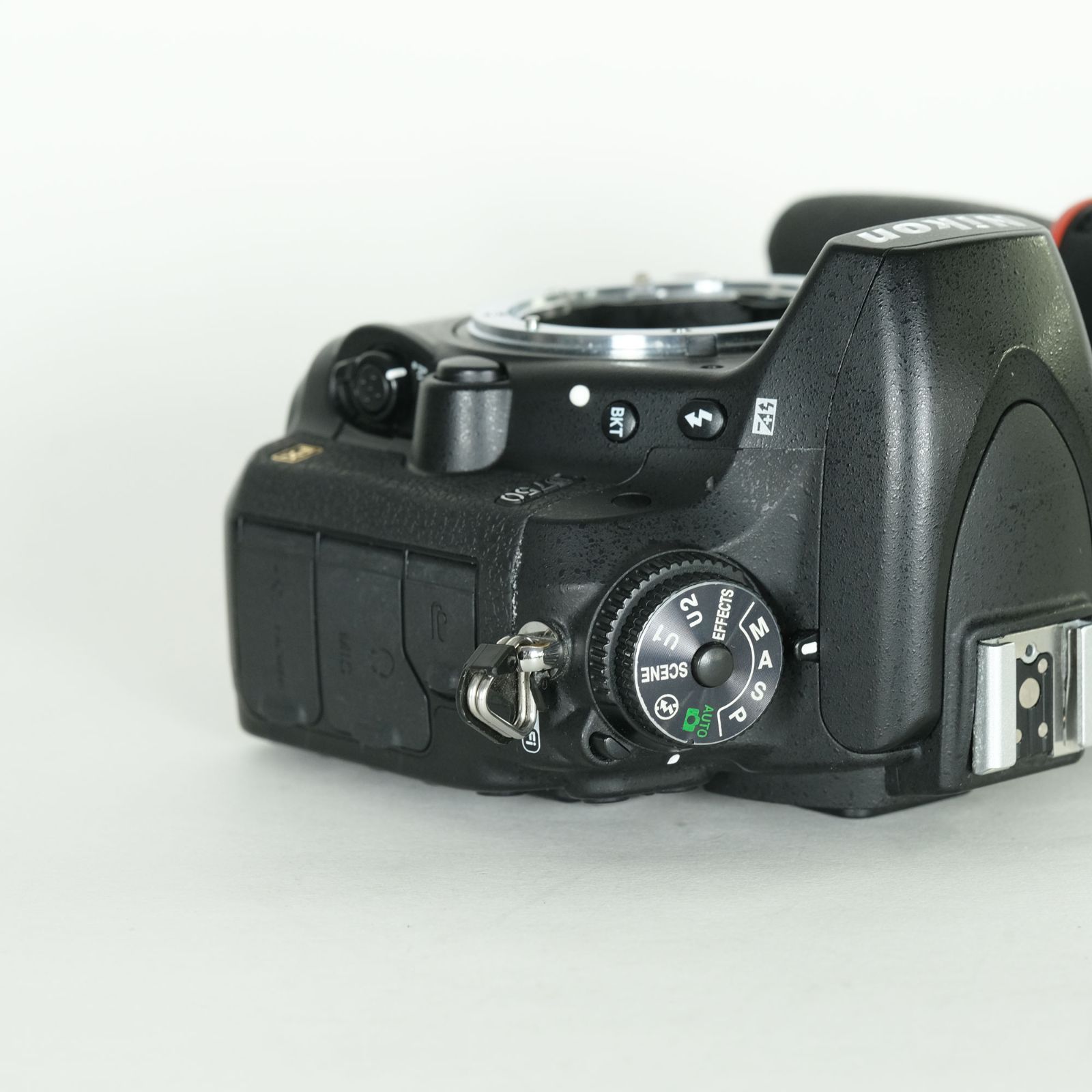 NIKON D750 ショット数約61,000回 ボディ WW2585 NIKON D750 ショット数約61,000回 ボディ WW2585