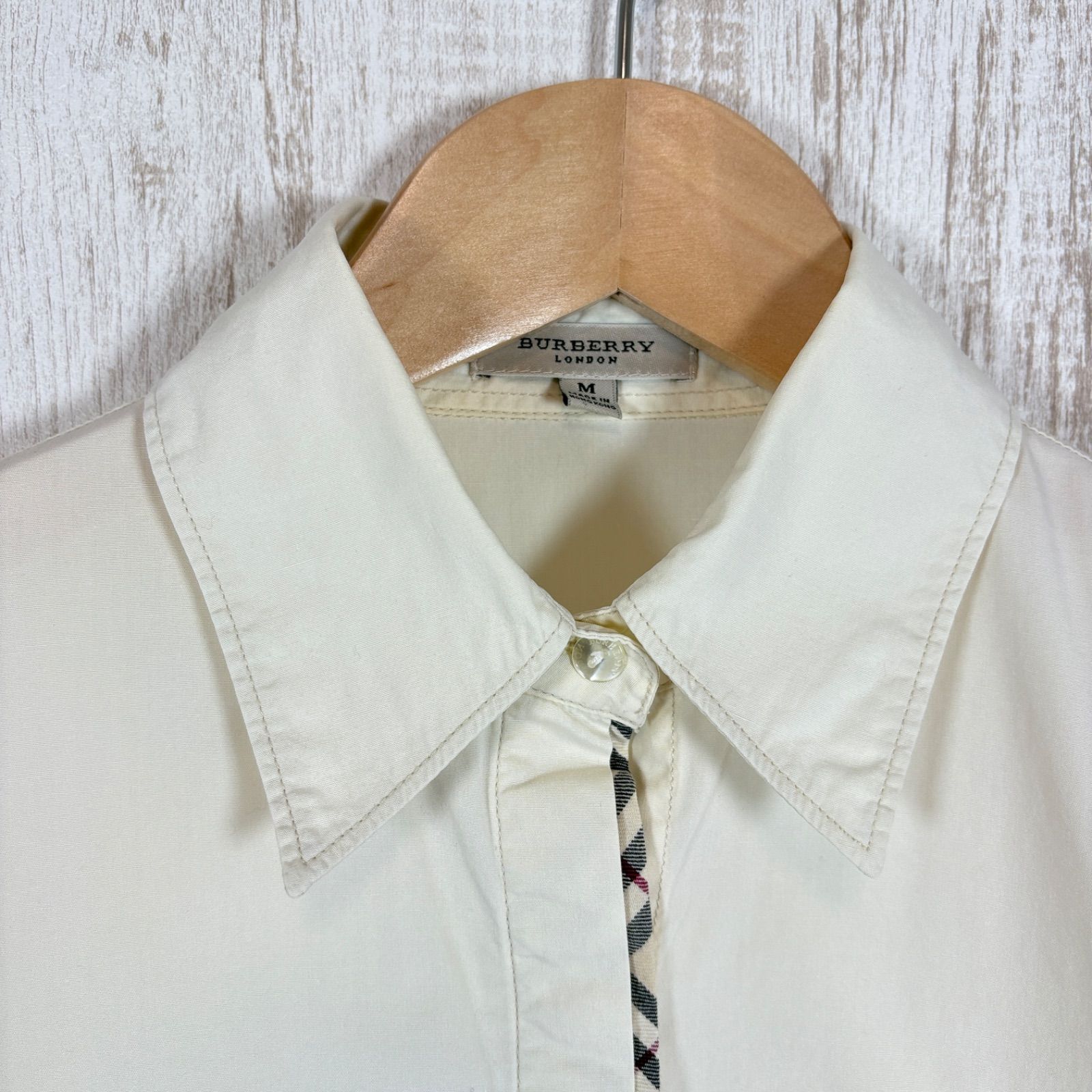 【新品未使用】BURBERRY LONDON ホース刺繍 シャツ ブラウス　L 新品未使用】BURBERRY LONDON ホース刺繍 シャツ ブラウス Lの通販 by
