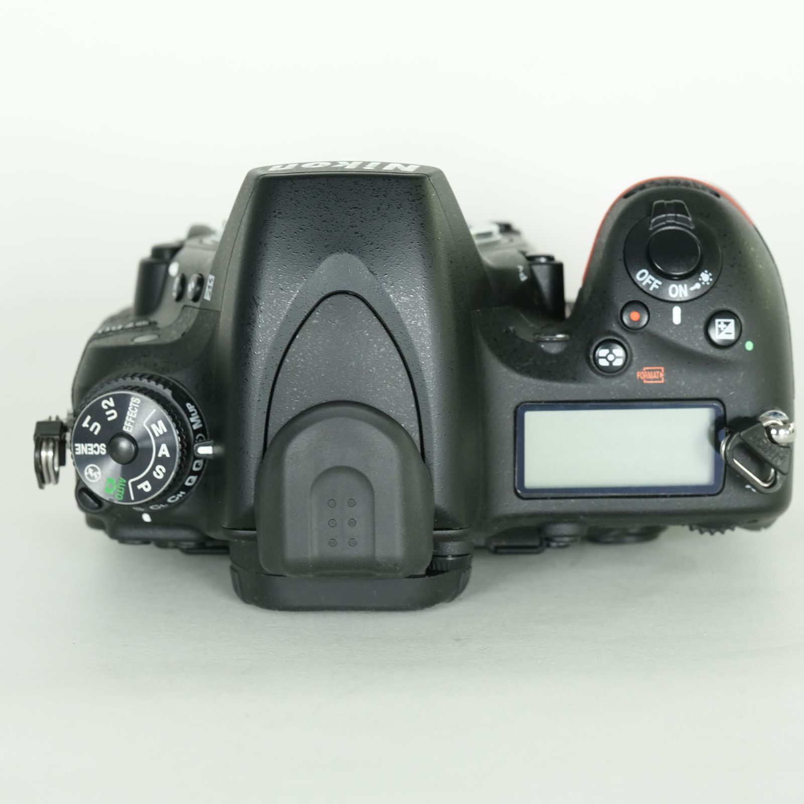 Nikon D750ボディ　シャッター枚数31,000枚以下 ニコン(Nikon) デジタル一眼レフ D750 ﾎﾞﾃﾞｨ【2432万画素】 の買取