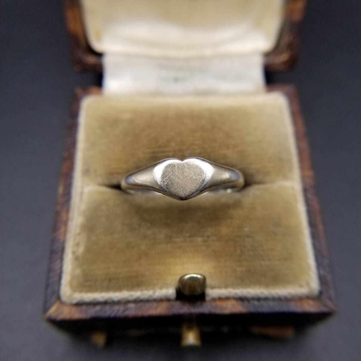 Henry Griffith & Sons社製 英国 ヴィンテージ シンプル ハート