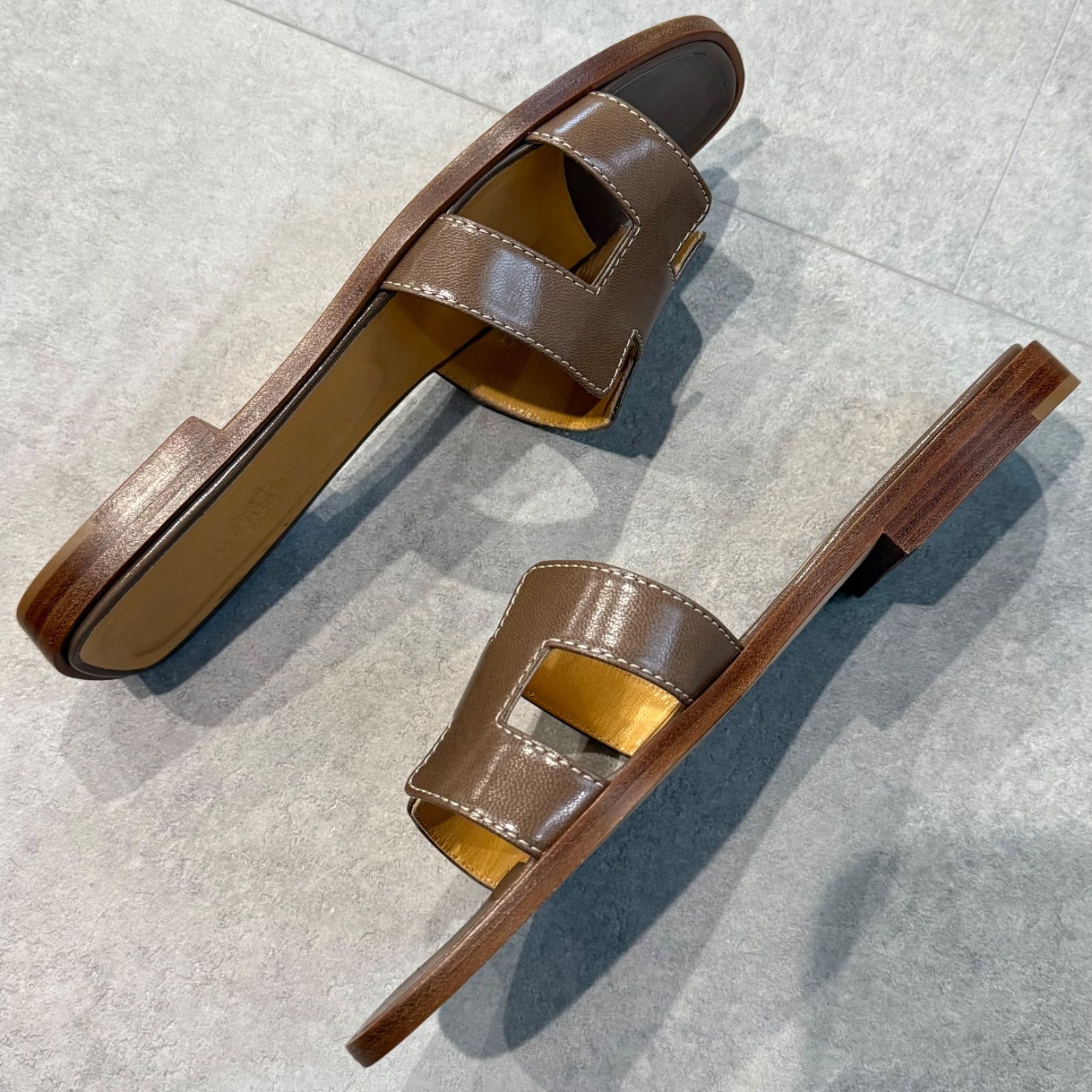 美品 HERMES エルメス サンダル オラン Hロゴ フラットシューズ