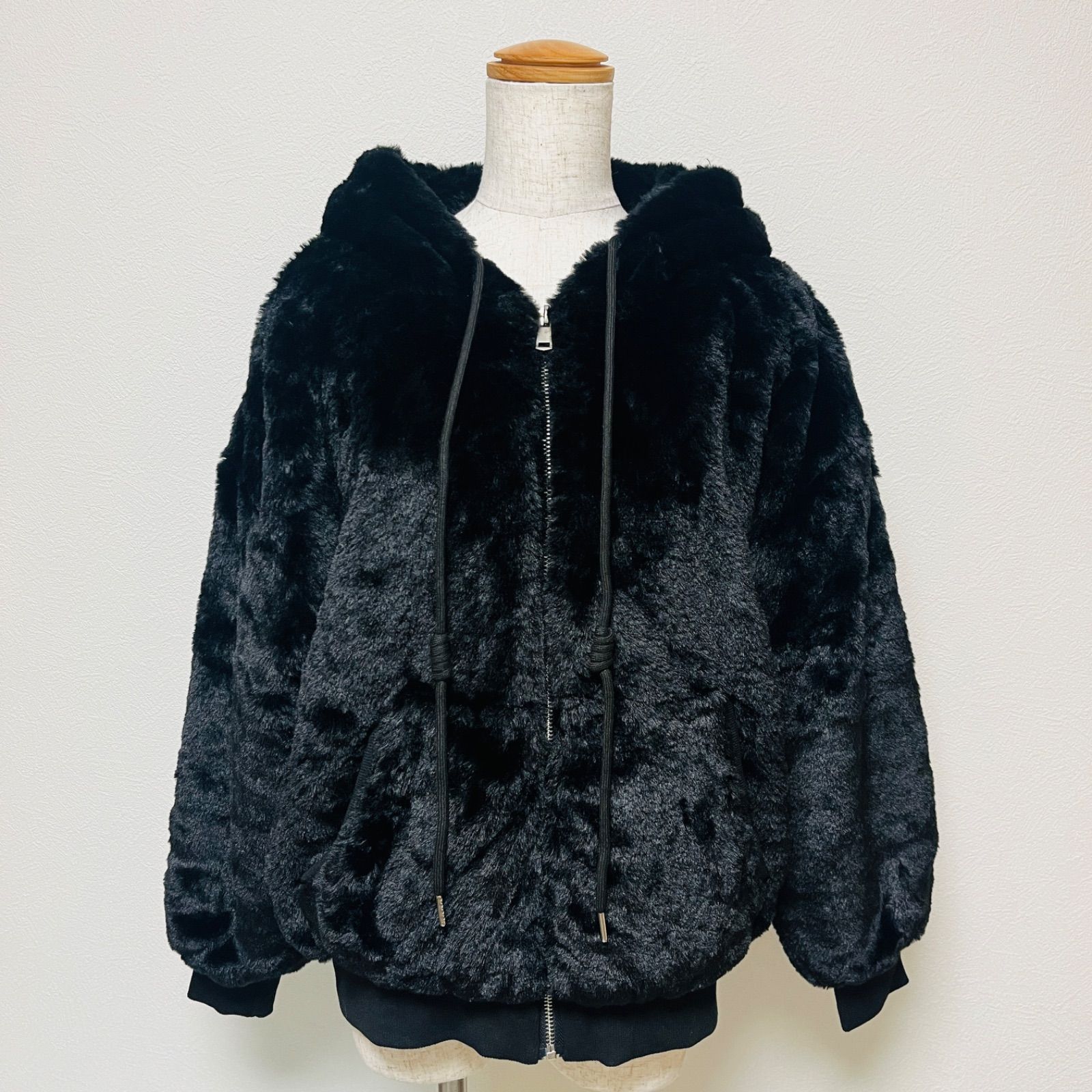 ナルシスファー付きジャケット ナルシスファー付きジャケット