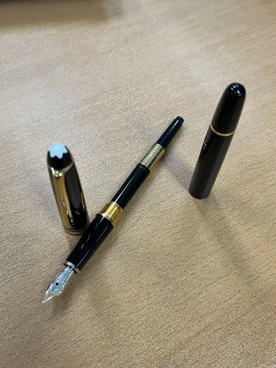 MONT BLANC モンブラン 万年筆 144 - メルカリ