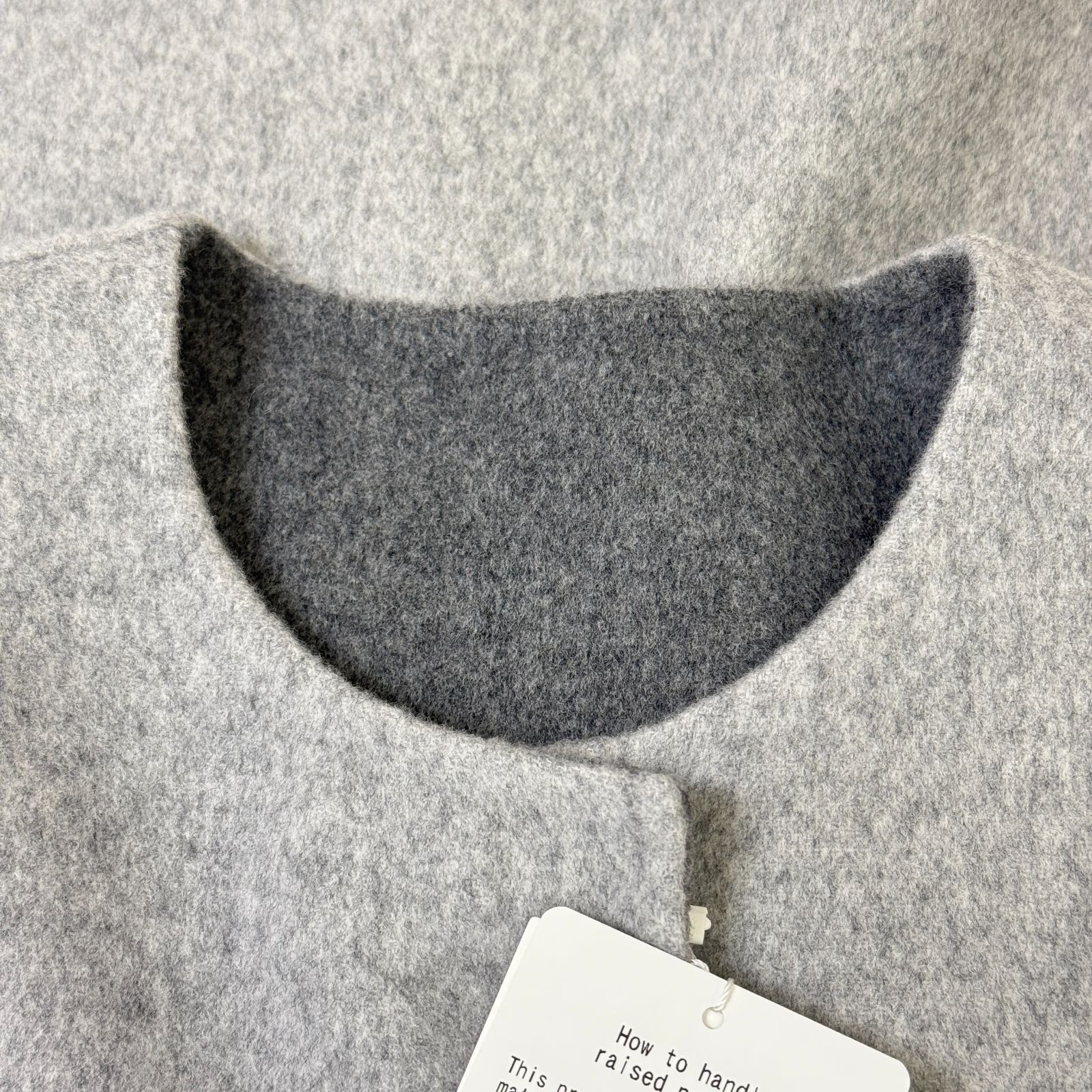 極美品 UNITED ARROWS バイカラー リバー ケープ 36 グレー 鑑定済み【 新品未使用 】 ユナイテッドアローズ 《 バイカラー リバー