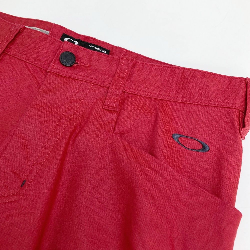 OAKLEY ロゴ入り G O L Fパンツレッド赤33サイズストライプ生地 OAKLEY ロゴ入り G O L Fパンツレッド赤33サイズストライプ生地