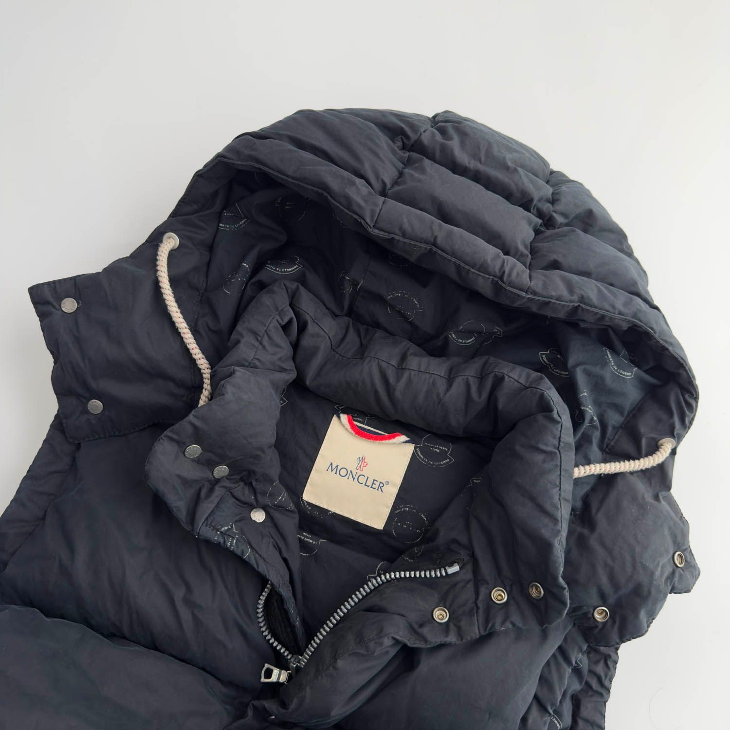 MONCLERCHEVAL GILET ダウンベストサイズ2 三角タグ付き 楽天市場