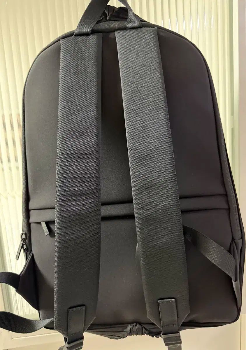 プリーツプリーズ バックパック ブラック ISSEY MIYAKE プリーツ