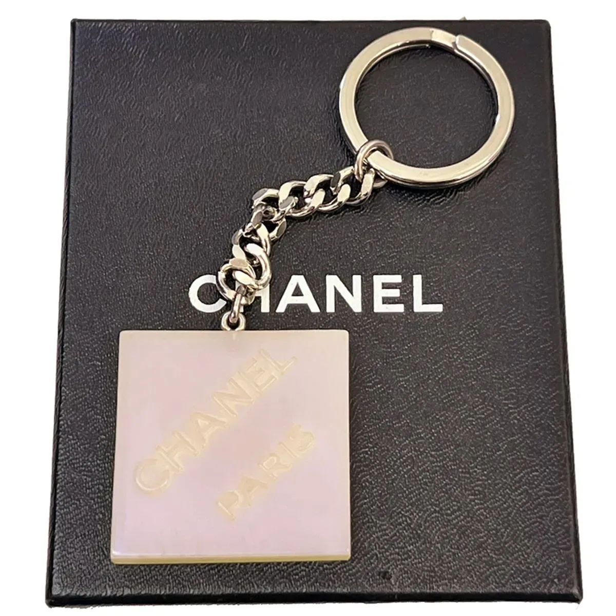 美品】CHANEL シャネル ロゴ チャーム キーフォルダー ピンク アクリル 
