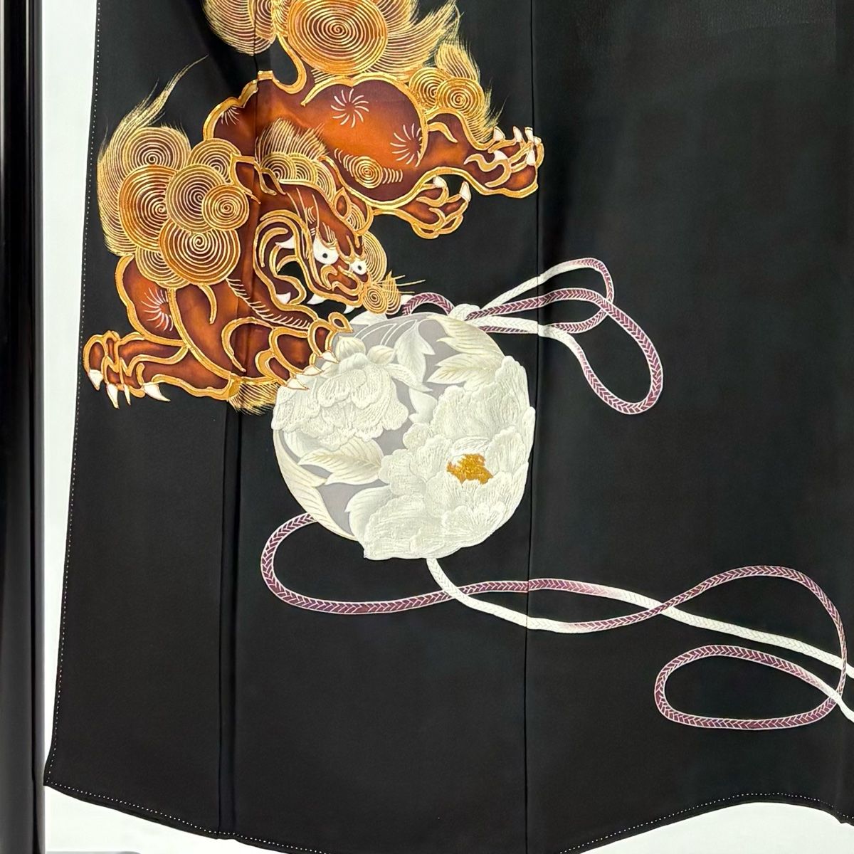 獅子　刺繍　黒留袖　アンティーク　セミアンティーク NO154 獅子 刺繍 黒留袖 アンティーク セミアンティーク NO154