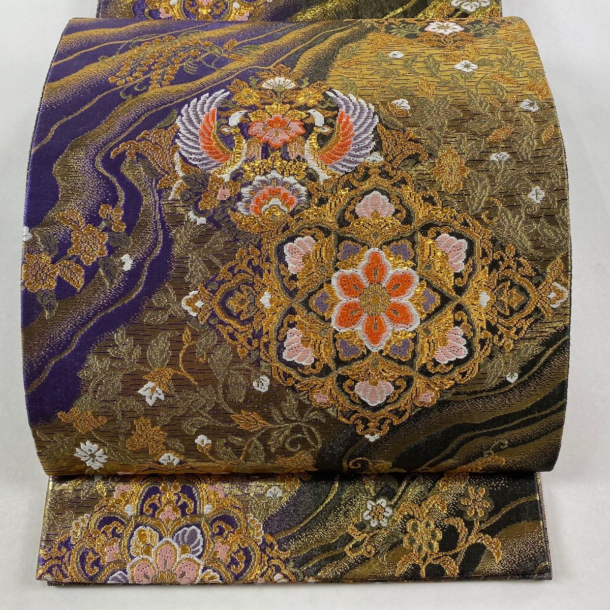 袋帯 秀品 華文 向かい鳥 箔 金糸 紫 六通 正絹 【中古】 - メルカリ