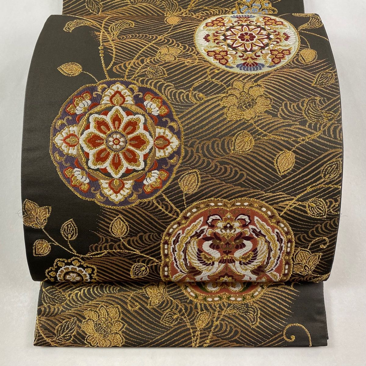 美品】 袋帯 秀品 唐草古鏡文 箔 金糸 茶緑色 六通 正絹 【中古