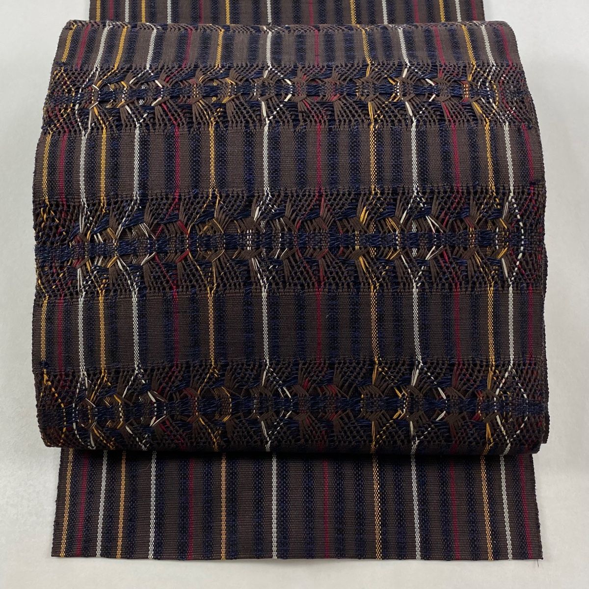 名古屋帯 秀品 八寸名古屋帯 松葉仕立て 縞 幾何学 茶紫 正絹 【中古