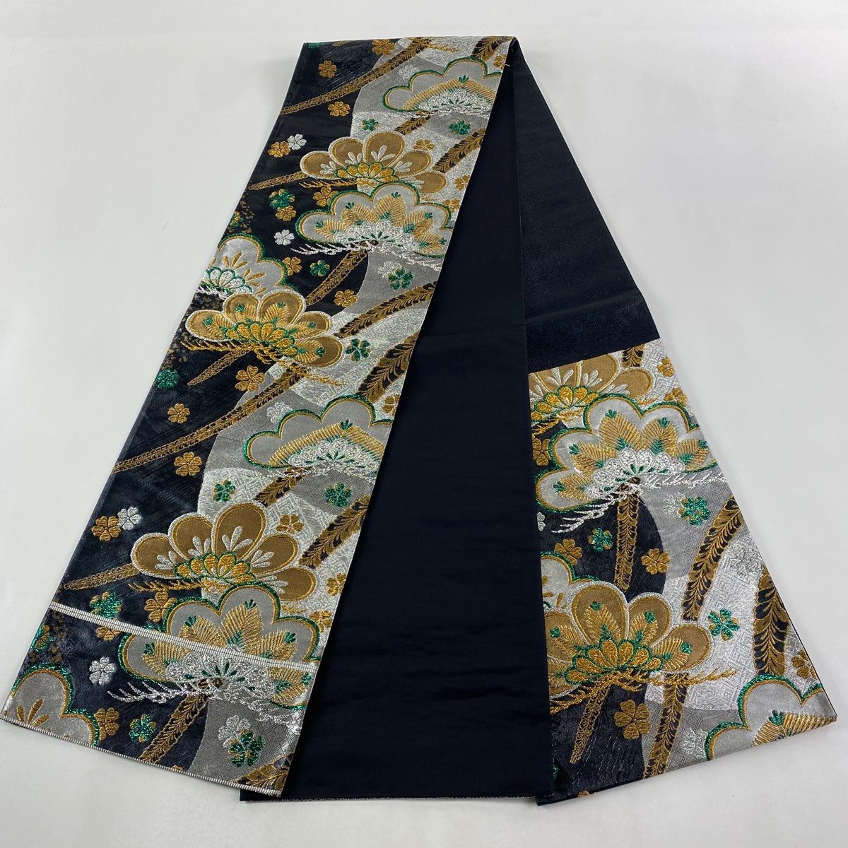 5k2342 袋帯　絹　爽映百景　金色　銀色　赤　柄物　和装　着物 5k2342 袋帯 絹 爽映百景 金色 銀色 赤 柄物 和装 着物 名古屋帯・袋