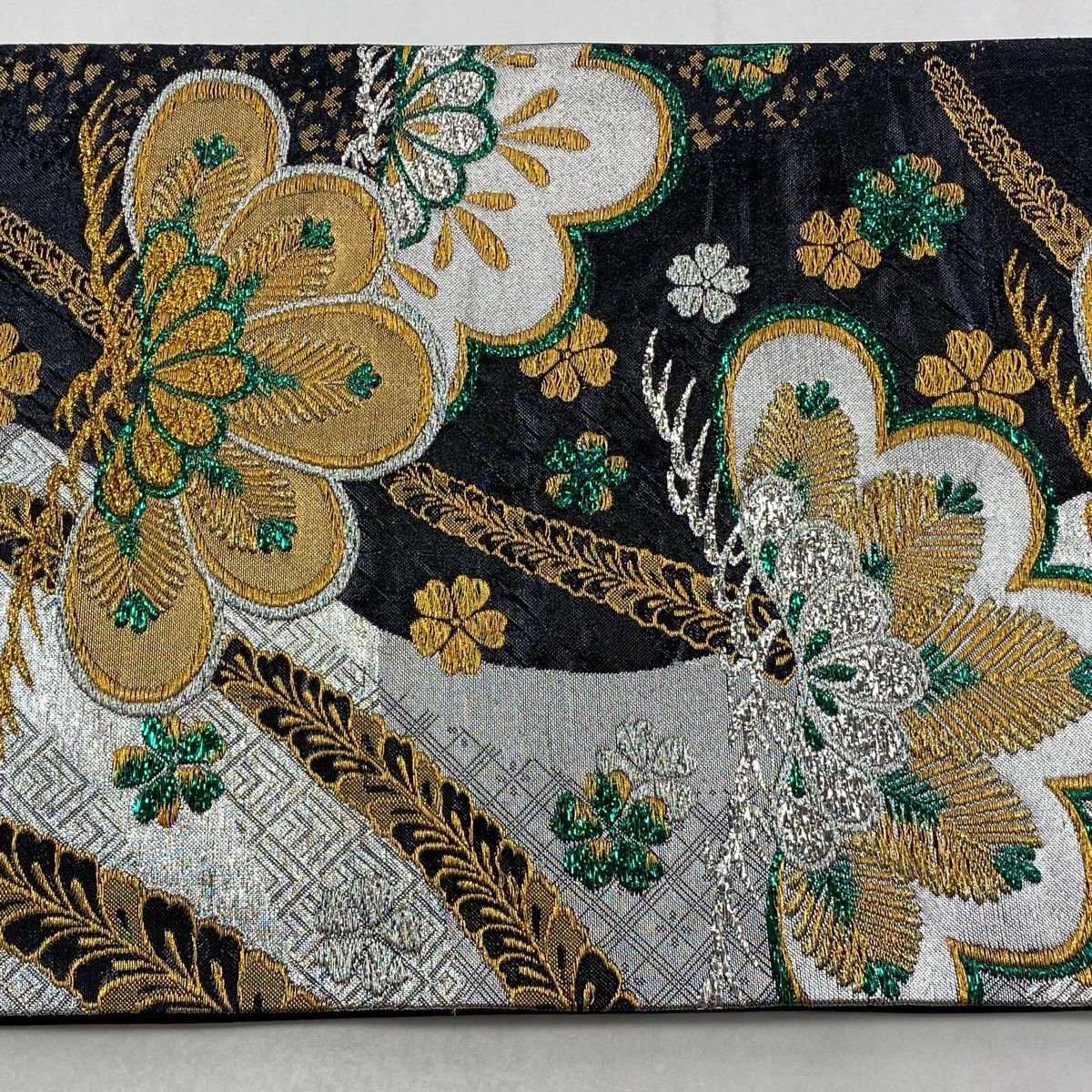 5k2342 袋帯　絹　爽映百景　金色　銀色　赤　柄物　和装　着物 5k2342 袋帯 絹 爽映百景 金色 銀色 赤 柄物 和装 着物 名古屋帯・袋