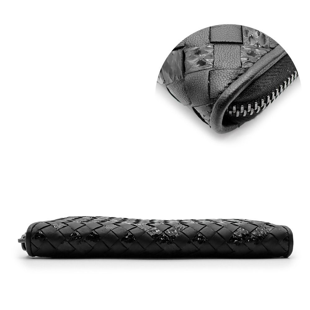 美品✨ ボッテガヴェネタ イントレチャート パイソン ラウンド 長財布 ブラック BOTTEGA VENETA 【未使用】ボッテガヴェネタ イントレチャート