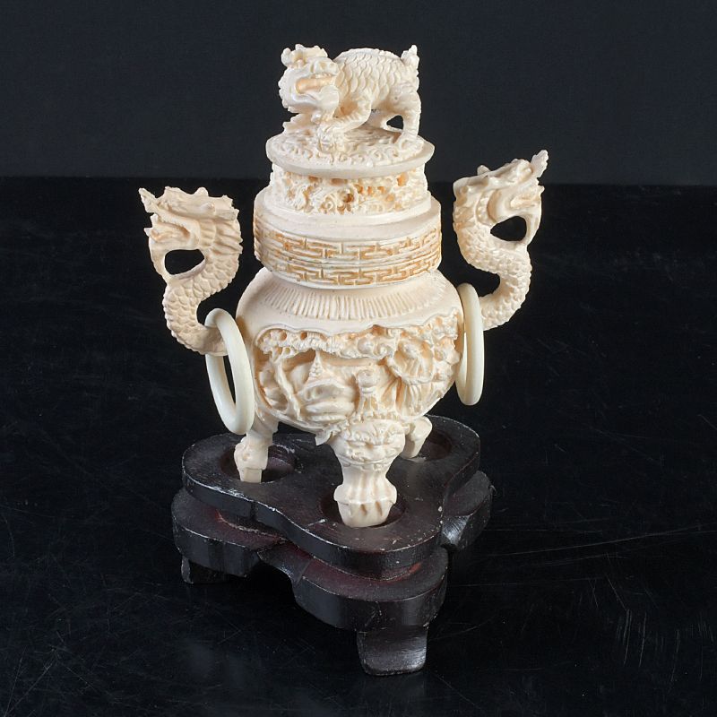 中国 練物彫刻 雙耳活環 獅子鈕蓋爐 香炉 唐木台付 N S349 - メルカリ