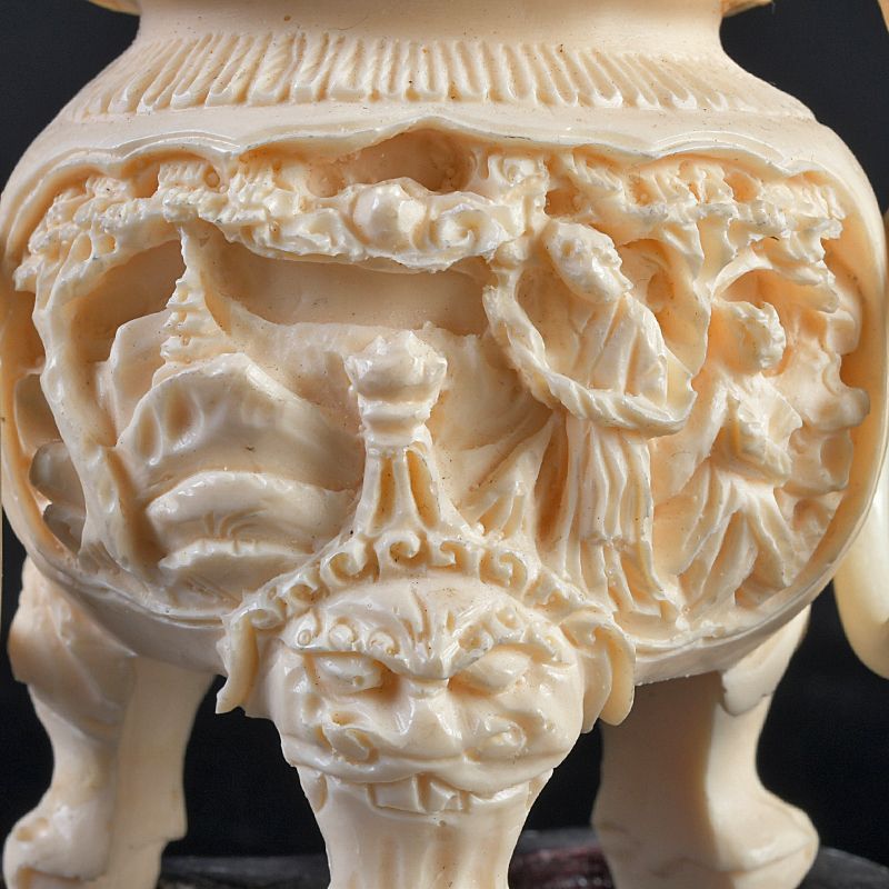 【送料込み】中国骨董　唐木台付き　彫刻　置物　象 大型香炉 手彫工芸品 三鼎型 送料込み】中国骨董 唐木台付き 彫刻 置物 象 大型香炉 手彫工芸品 三