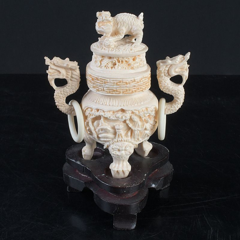 中国 練物彫刻 雙耳活環 獅子鈕蓋爐 香炉 唐木台付 N S349 - メルカリ