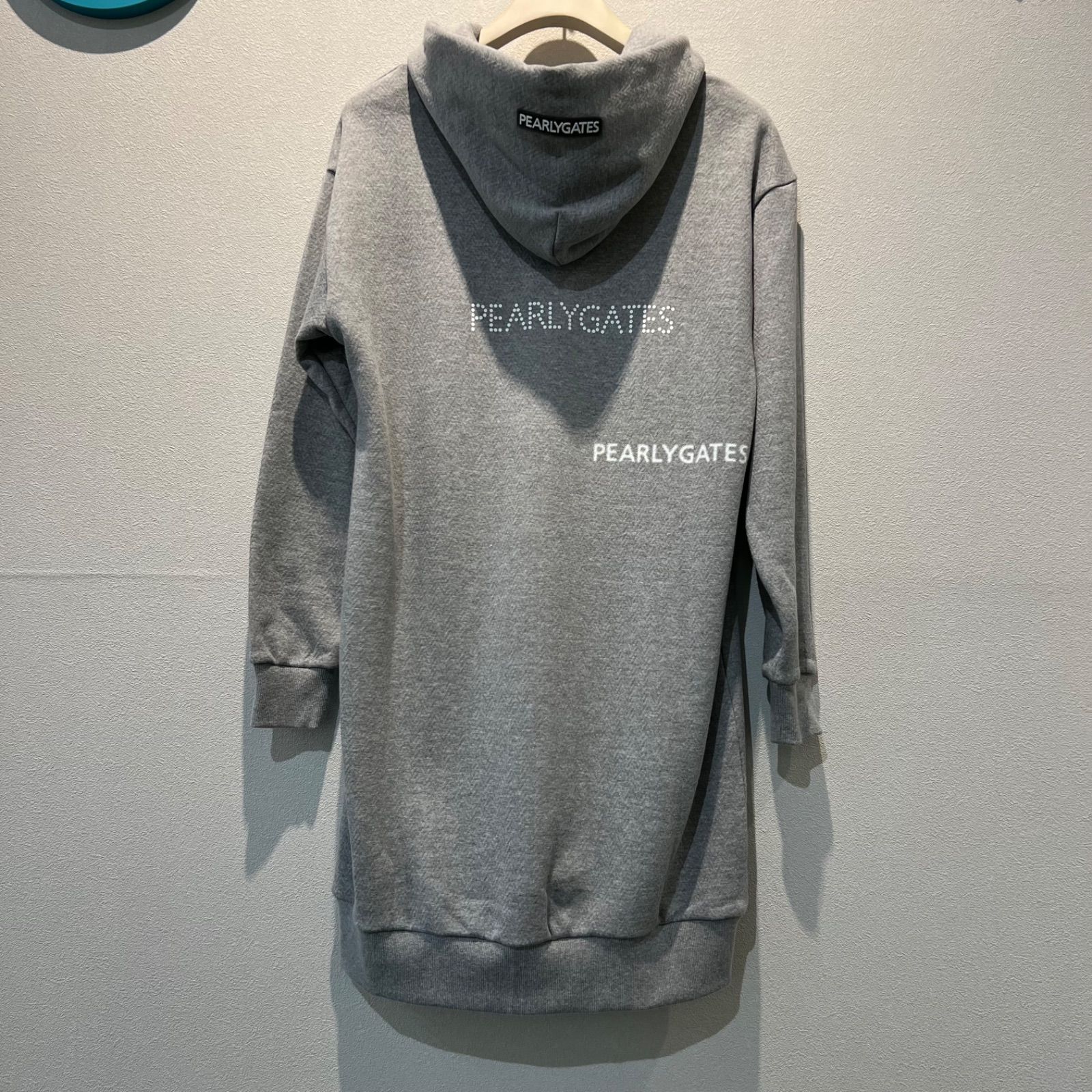 新品タグ付】PEARLY GATES ジグザグ裏毛ジャガードスウェットフーディ