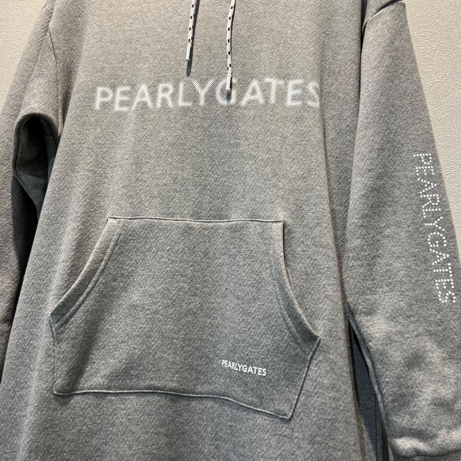 新品タグ付】PEARLY GATES ジグザグ裏毛ジャガードスウェットフーディ