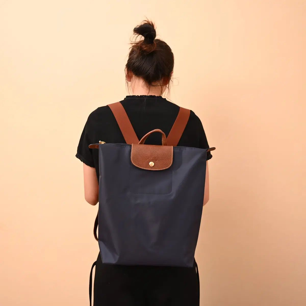 Longchamp レザー ミニリュック ネイビー ✨美品✨ LONGCHAMP オールレザー ミニリュック 型押し ネイビー 楽天
