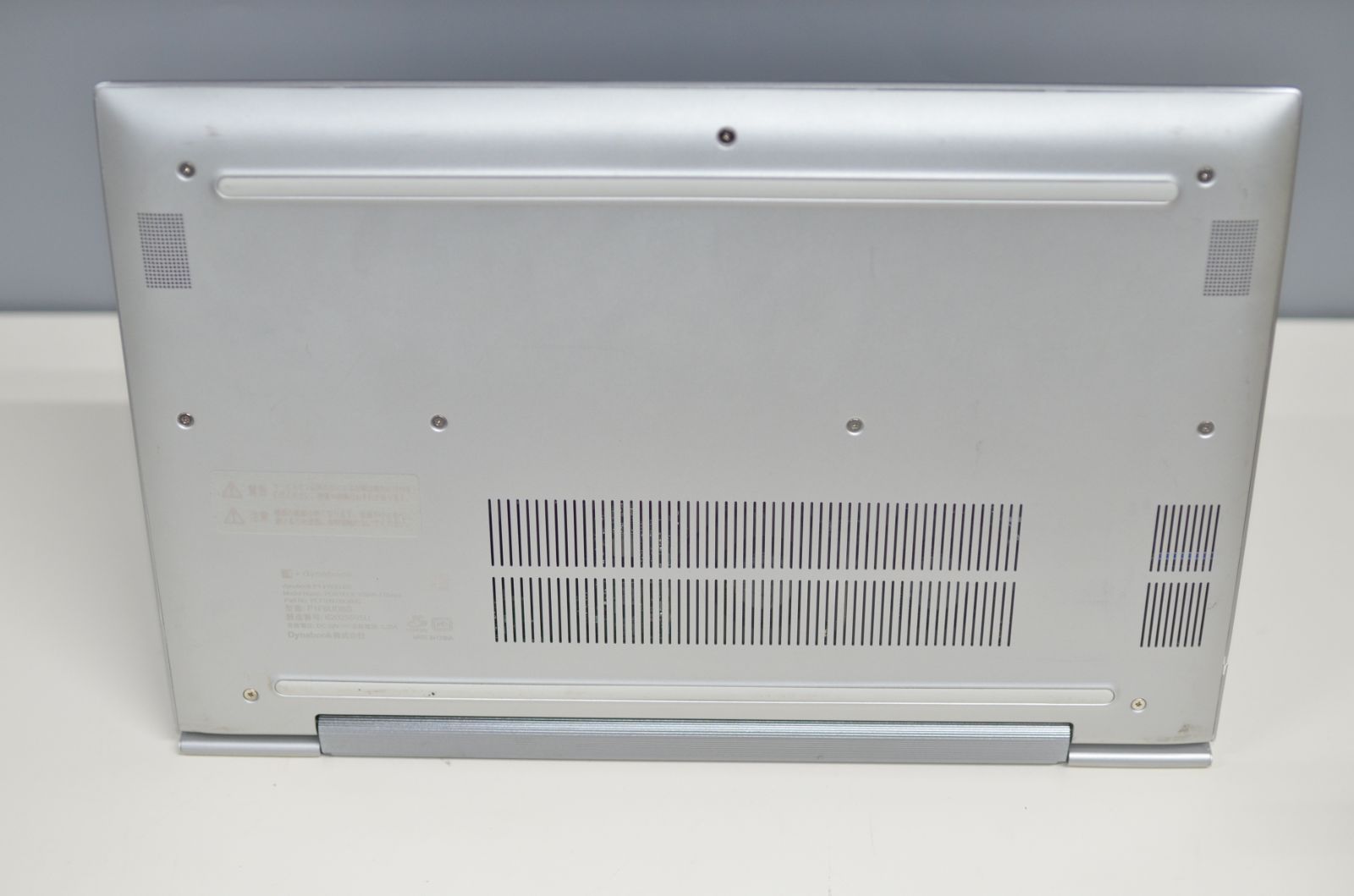 中古ノートパソコン 東芝 Dynabook P1-F6UD-BS 第11世代core i5 爆速