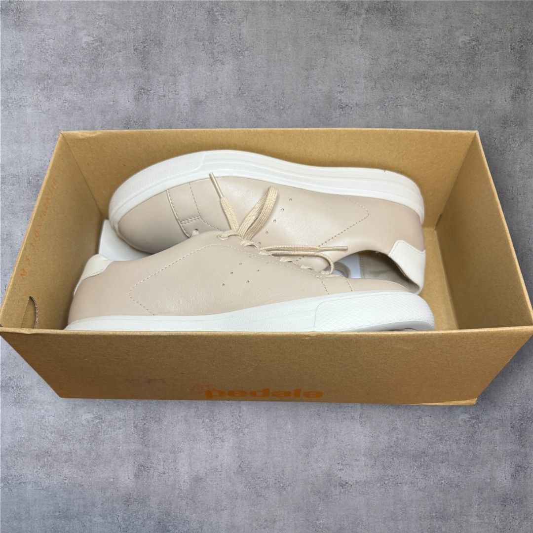 美品】アシックス ASICS ペダラ pedala レザースニーカー 23.5cm