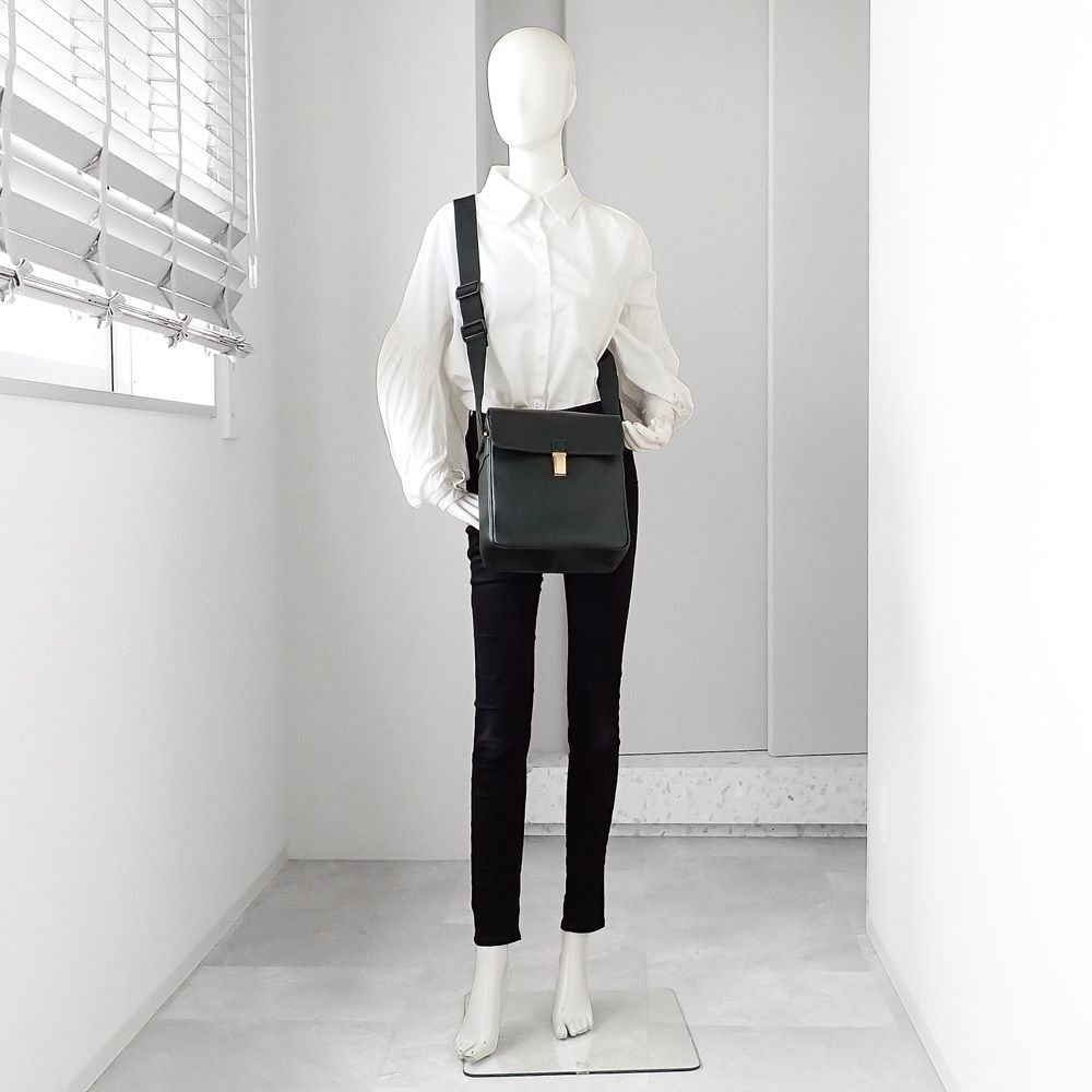 極美品 ルイヴィトン タイガ ヤランガ エピセア M30824 ショルダーバッグ ルイ ヴィトン ヤランガ メッセンジャーバッグ 肩掛け 斜め掛け タイガ