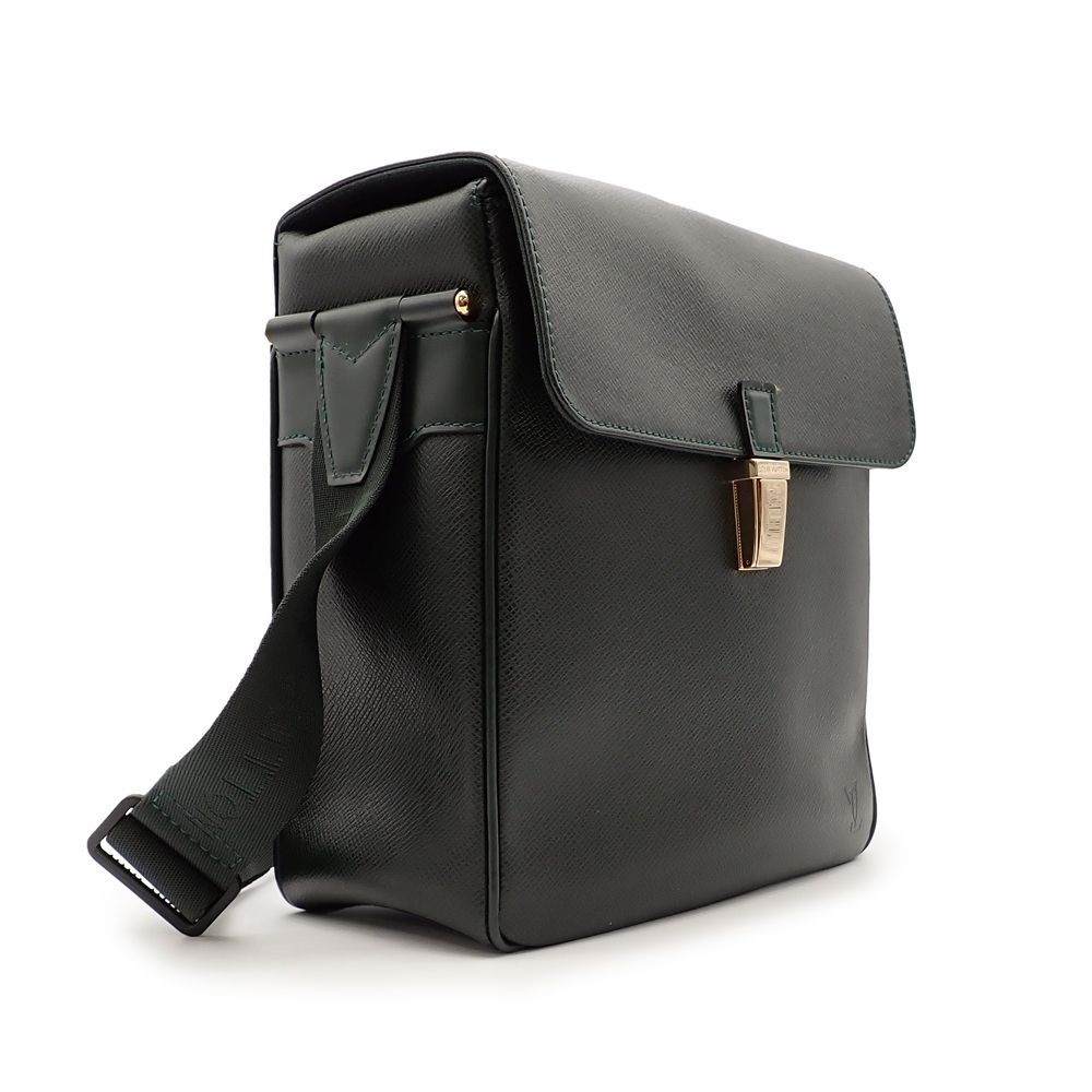 ルイ ヴィトン ヤランガ メッセンジャーバッグ 肩掛け 斜め掛け タイガ