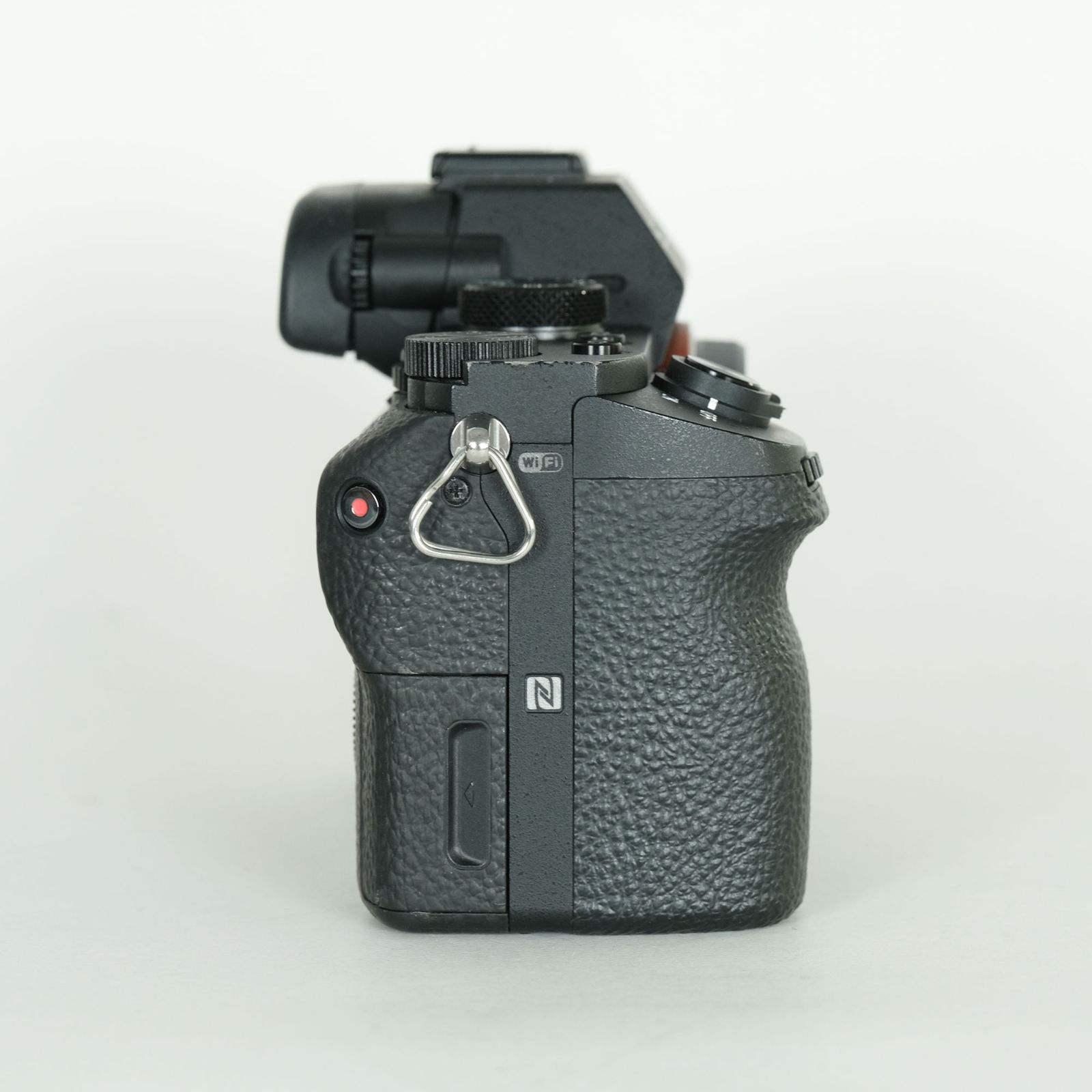 良品 | シャッター数9,720回｜バッテリー2個・ケース付] SONY α7 II