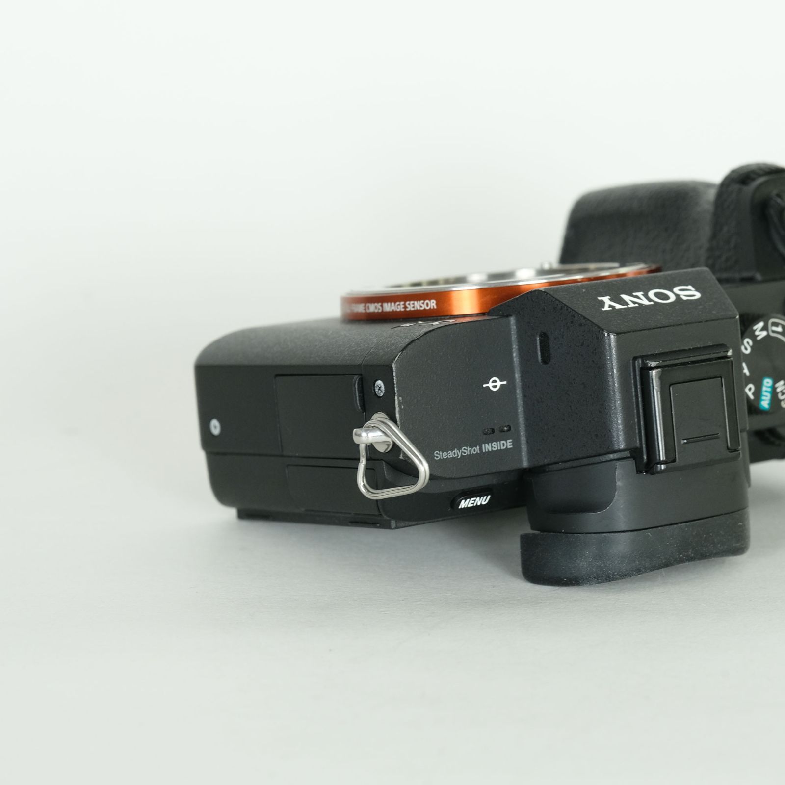 SONY α7 II【シャッター12,226回】本体＋純正ボディケース SONY α7 II【シャッター12,226回】本体＋純正ボディケース